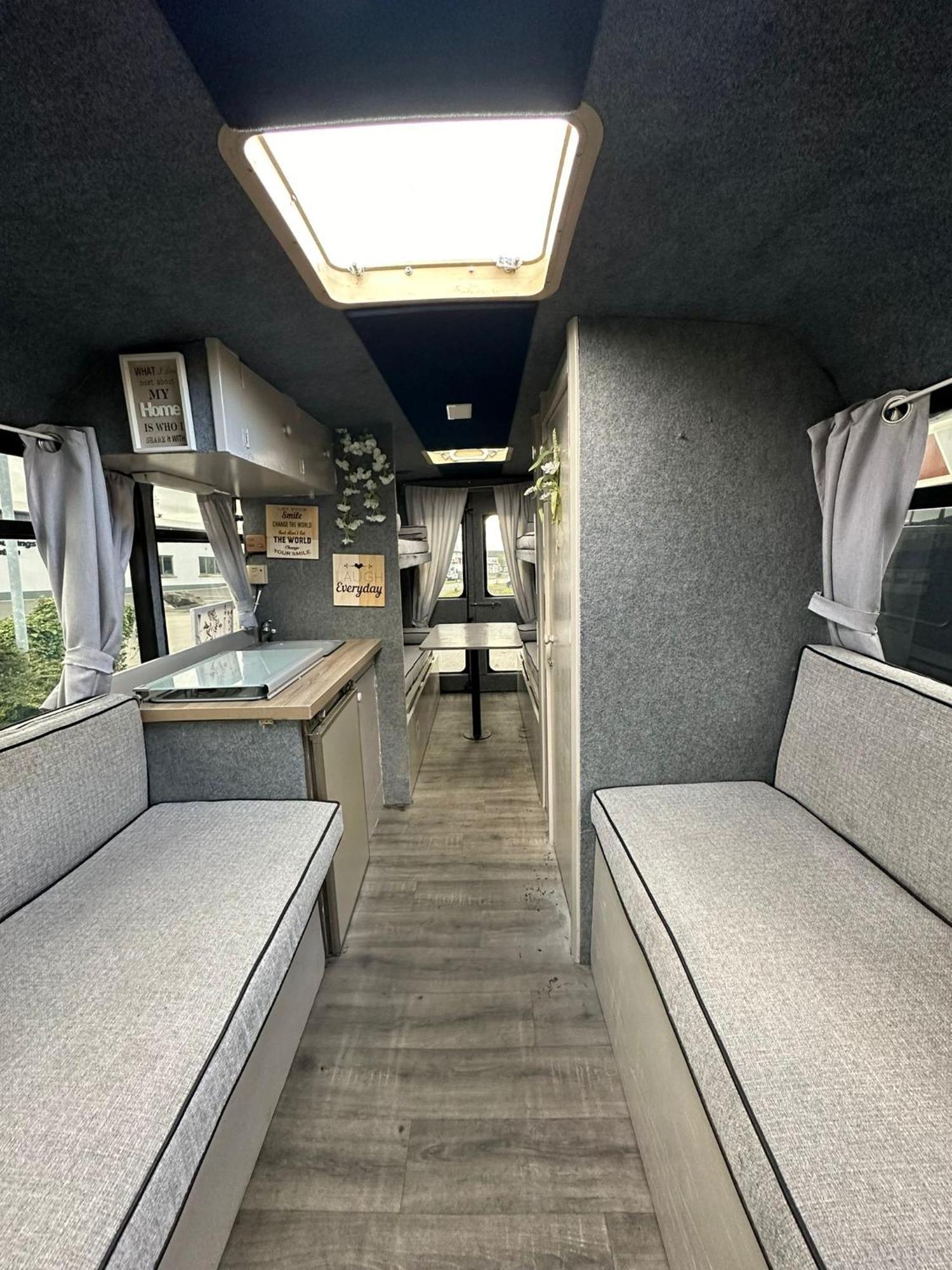 Retro Camper Hire Discover Ireland Dublin Zewnętrze zdjęcie